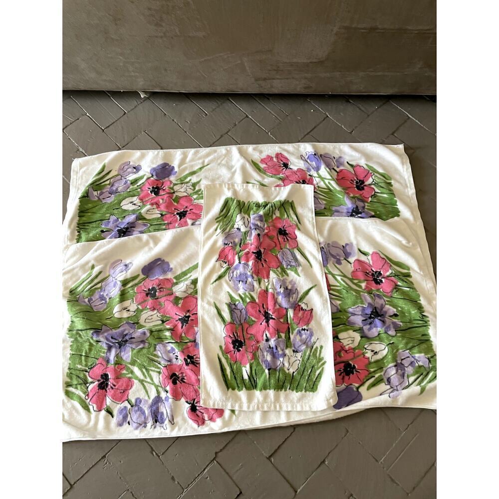 Vintage Burlington Vera Neumann Floral Pink Purple Towel Set